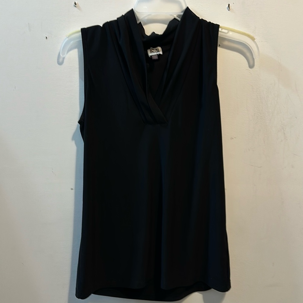 Anne Klein blouse. Excellent condition Size small